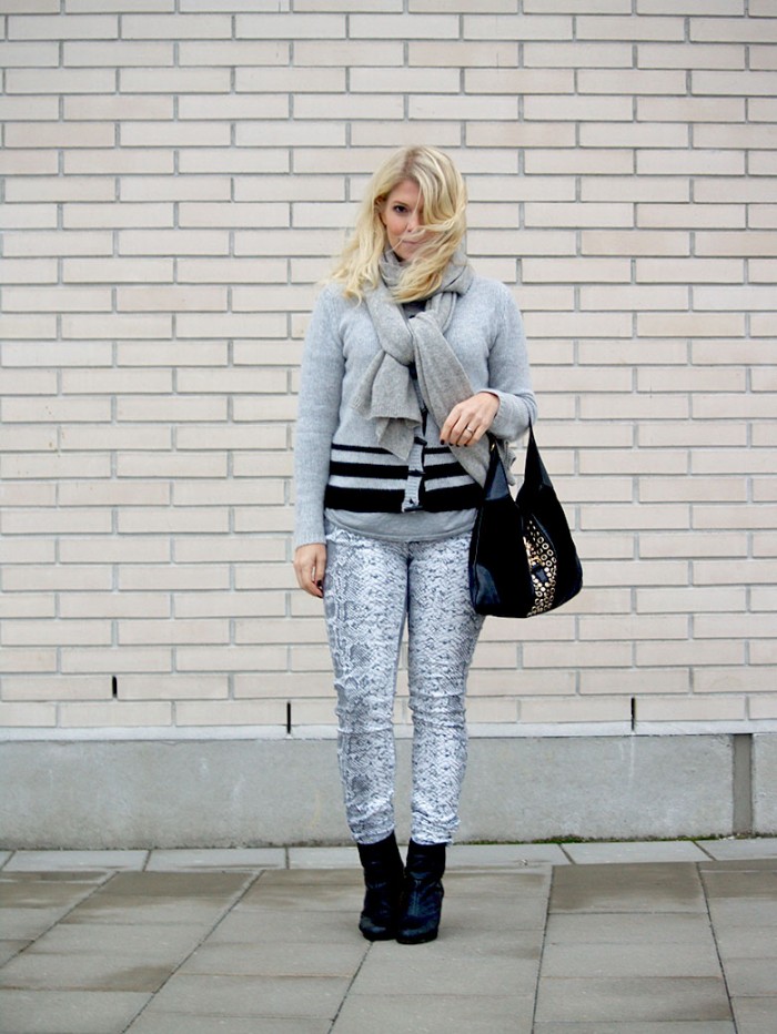 rag_and_bone-newbury-boots-grey-outfit