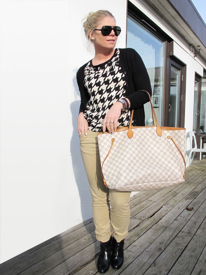 Six Ames Kiew t-shirt and Louis Vuitton Neverfull in Damier Canvas