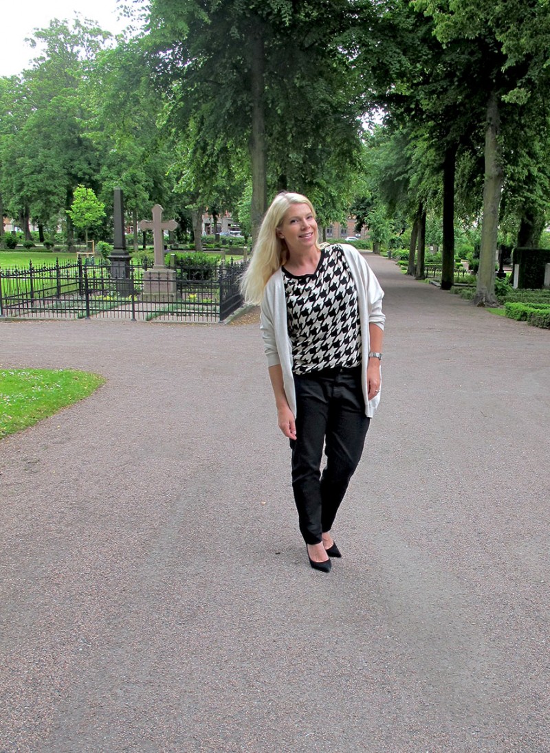 outfit in the park, houndstooth pattern