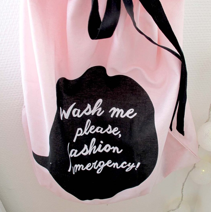 fashion emergency pink laundry bag from HM