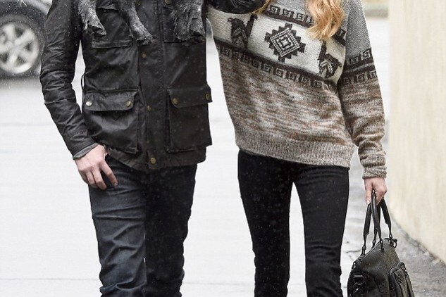 Kate Bosworth in Isabel Marant Etoile Remington sweater with boyfriend and dog